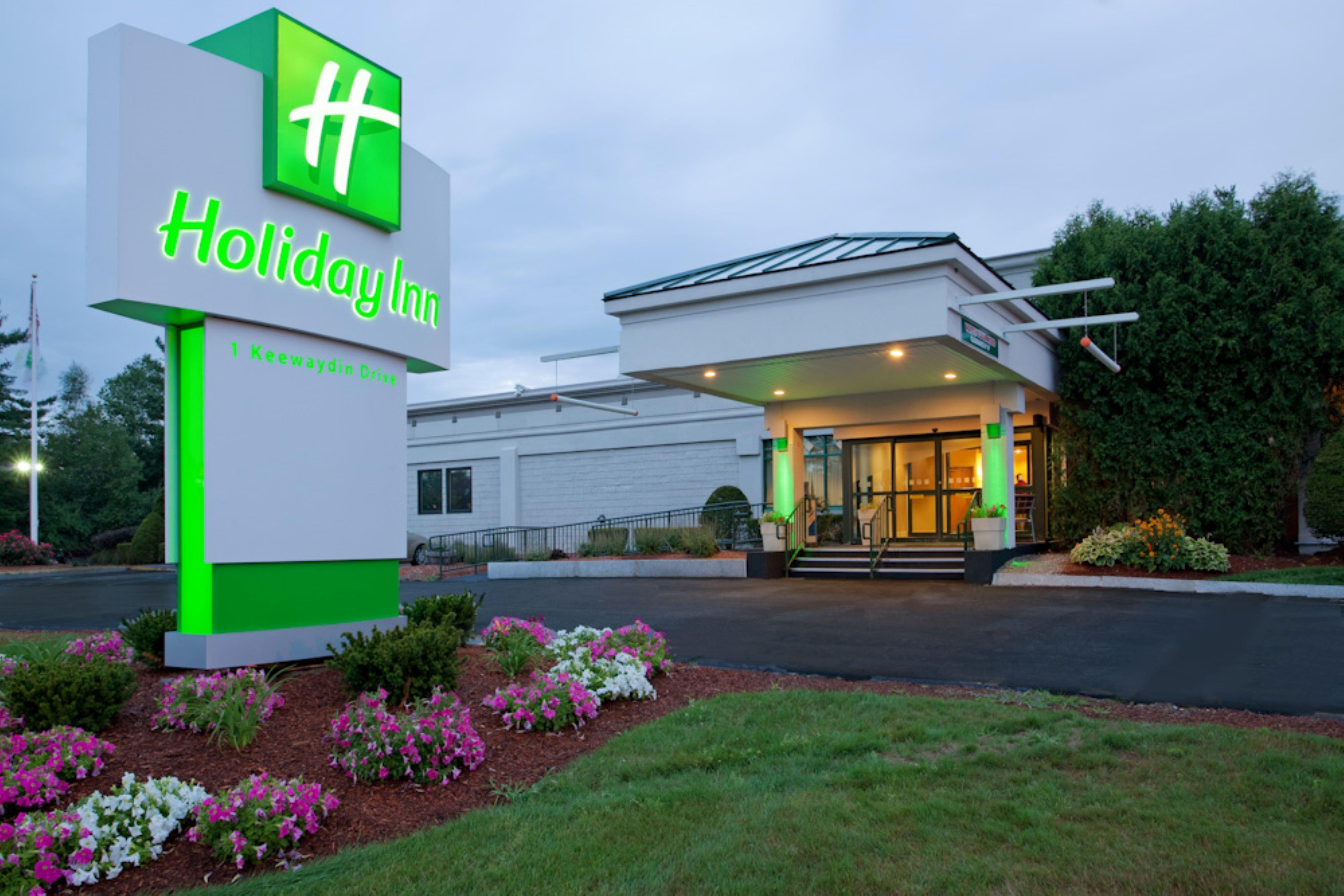 Holiday Inn Salem By Ihg Exterior photo