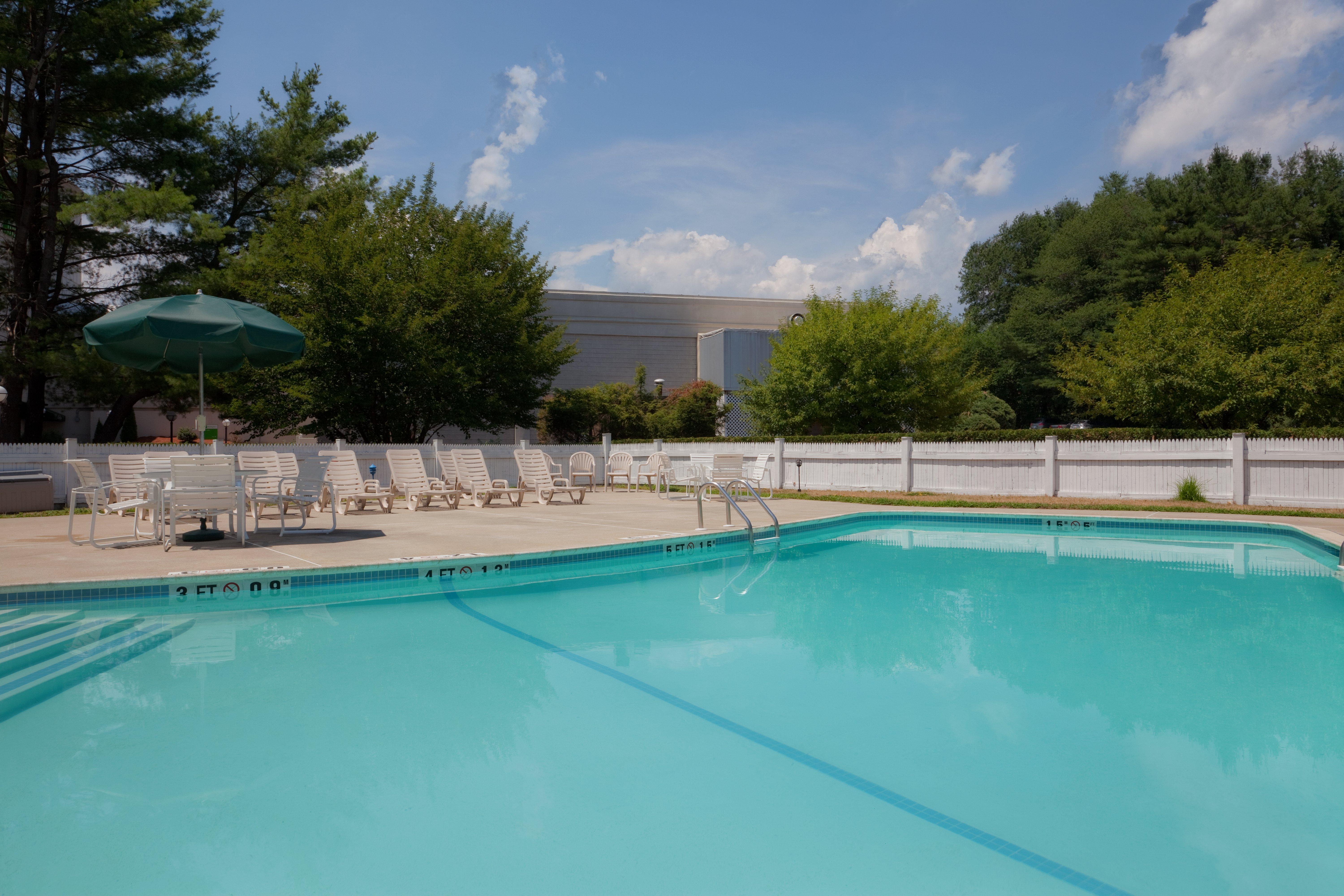 Holiday Inn Salem By Ihg Exterior photo