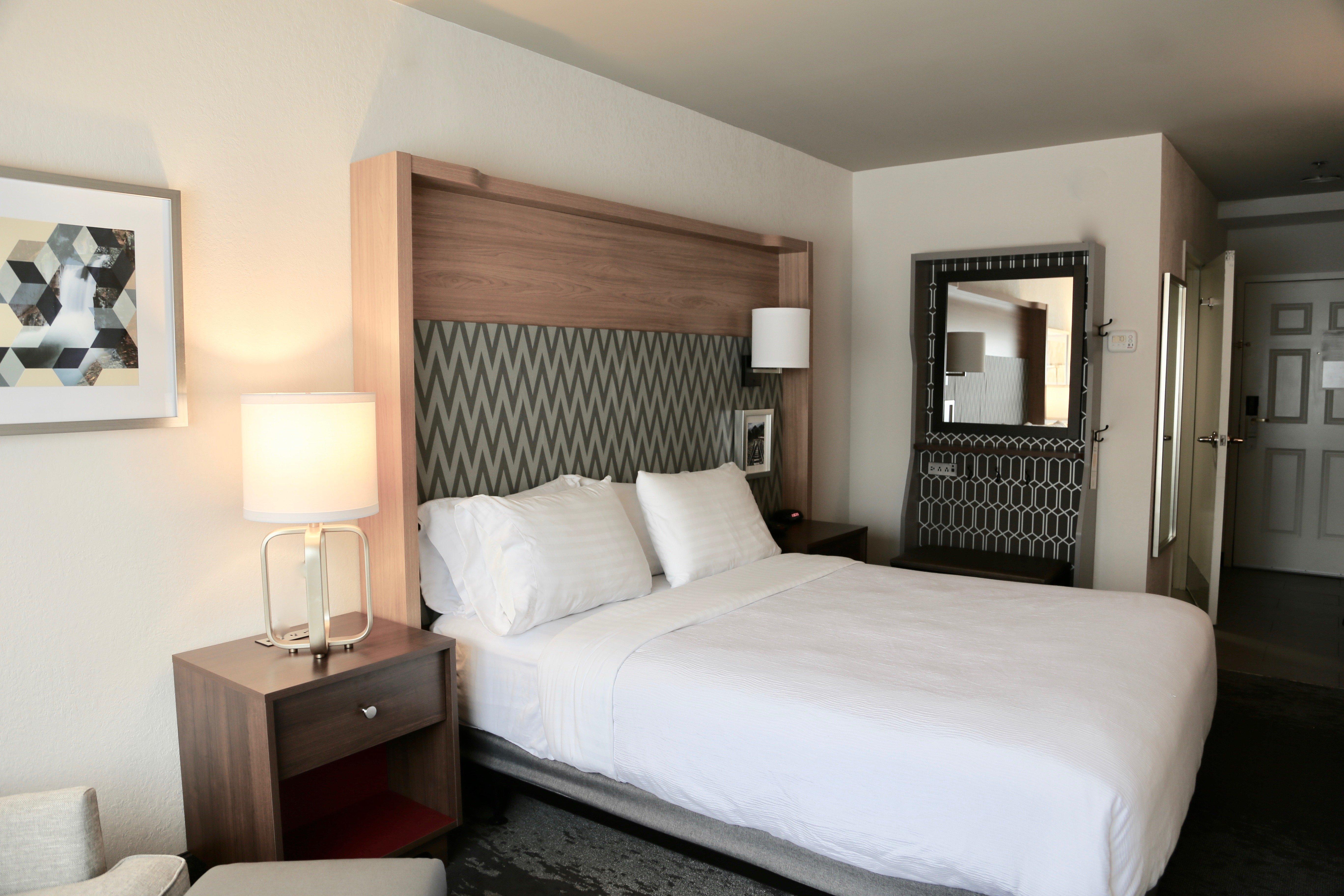 Holiday Inn Salem By Ihg Exterior photo