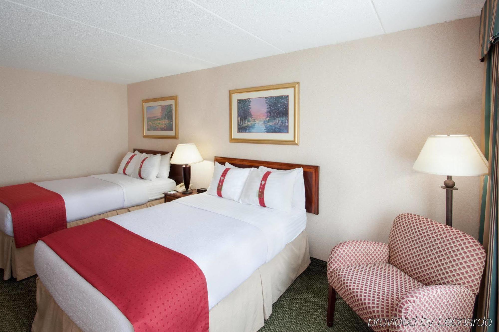 Holiday Inn Salem By Ihg Exterior photo