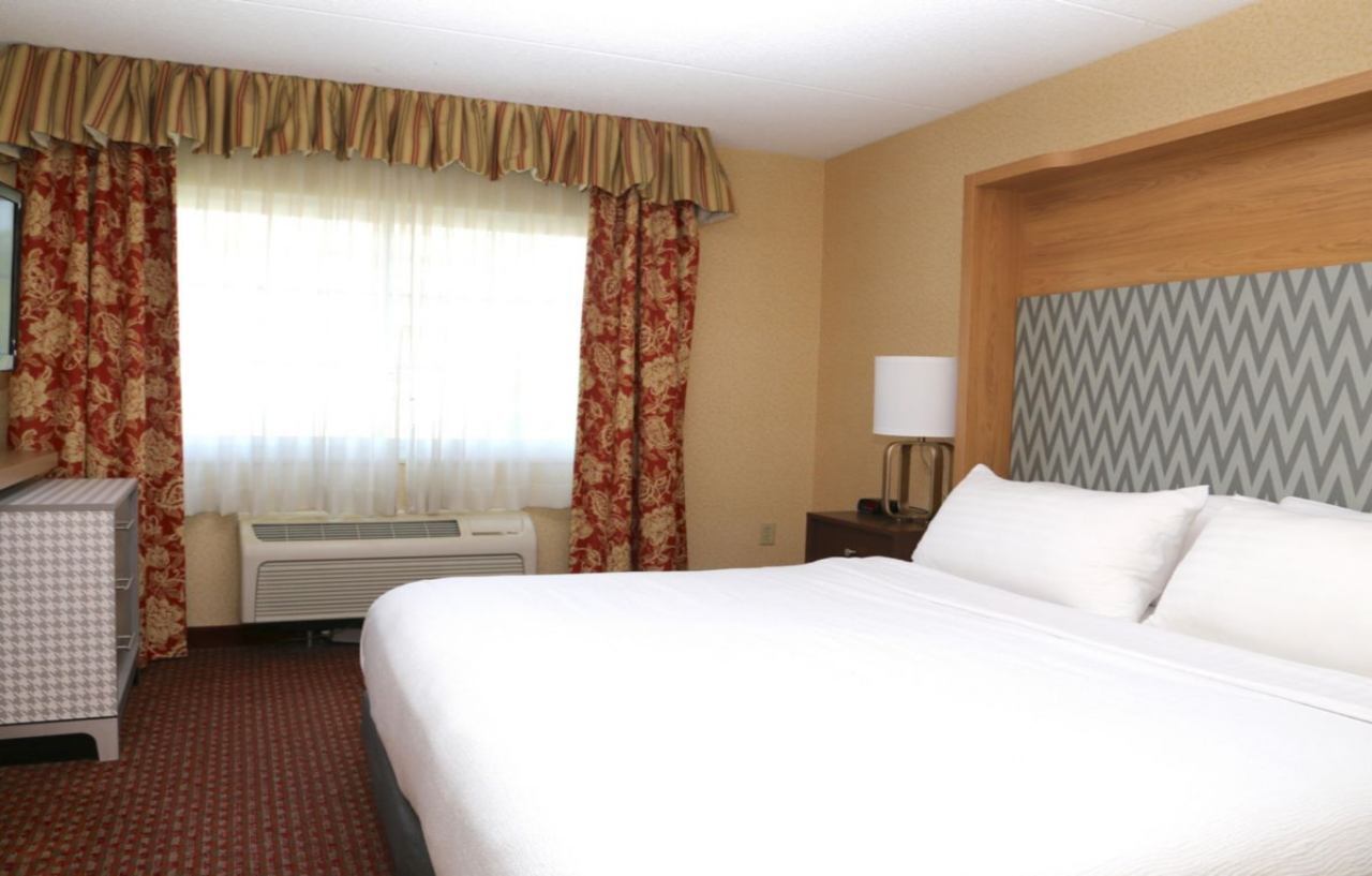 Holiday Inn Salem By Ihg Exterior photo