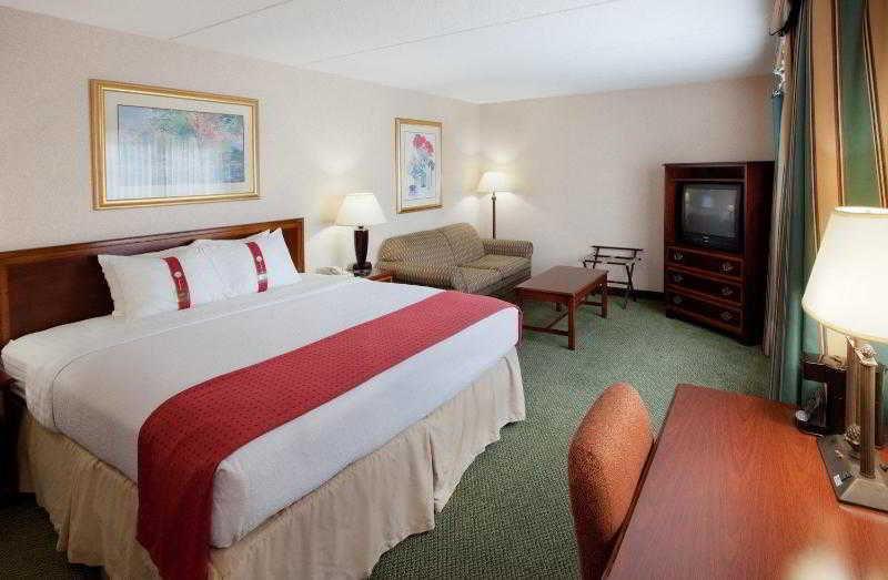 Holiday Inn Salem By Ihg Exterior photo